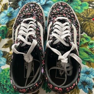 Vans black floral, women’s size 9